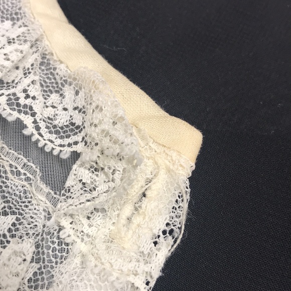 Antique Lace Collar - Picture 4 of 5